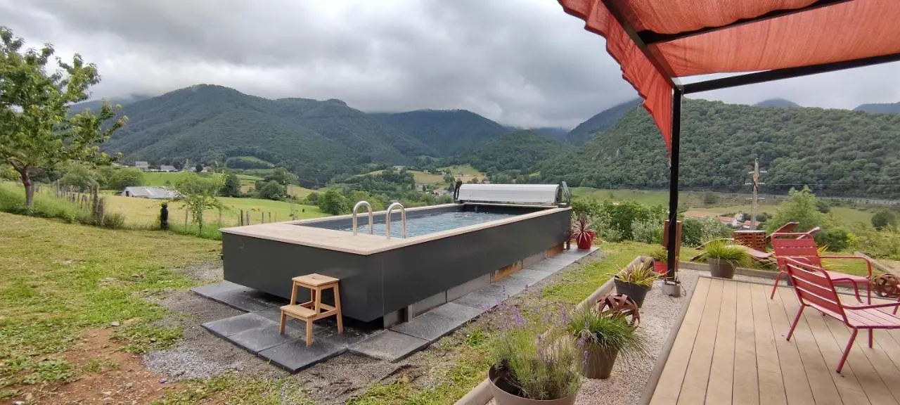 Maison D'Hotes Le Shorten Heches 0*,  France