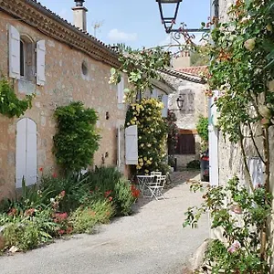  Hébergement de vacances La Maison Des Cornières